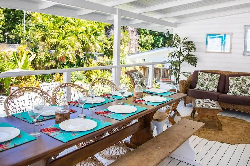 Jamaica Beach House, Port Douglas 0*,