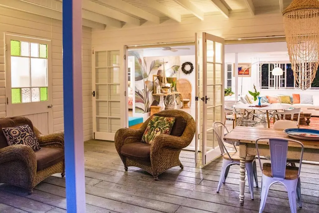 Jamaica Beach House, Port Douglas Lejlighed