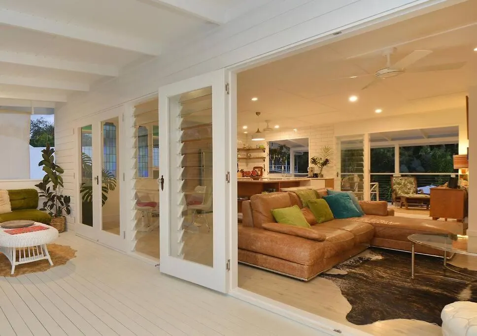 Jamaica Beach House, Port Douglas 0*,