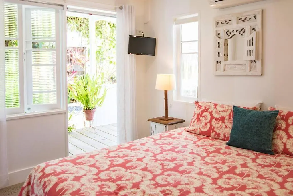 Jamaica Beach House, Port Douglas 0*,  Australia