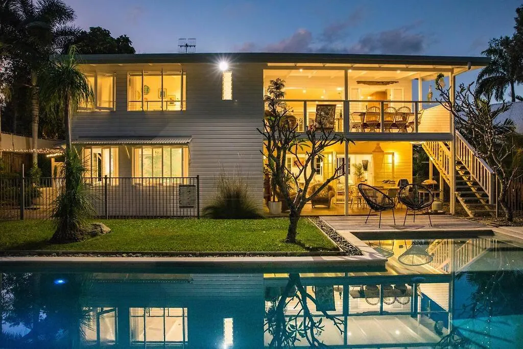 Jamaica Beach House, Port Douglas Apartment